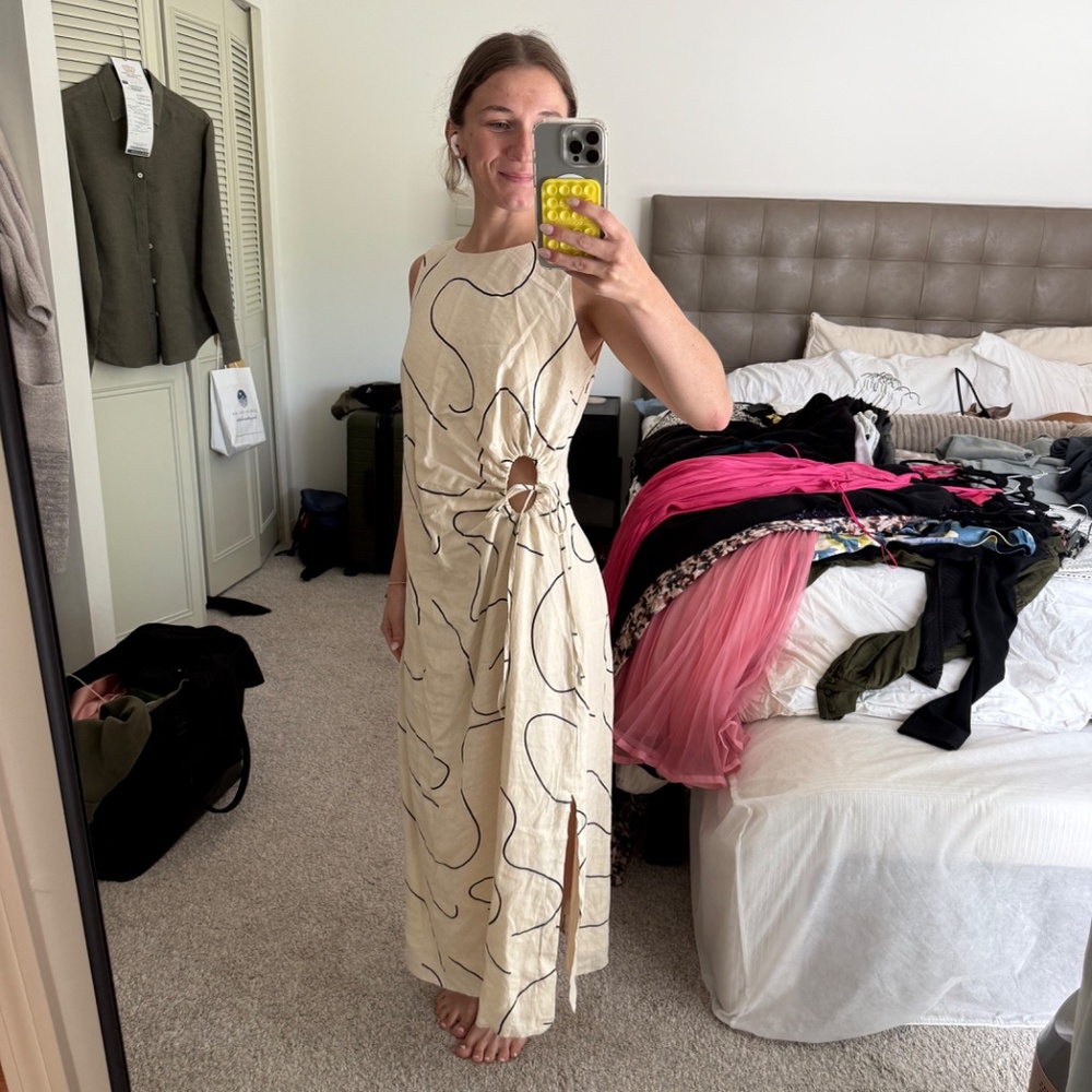 Magaschoni Cream & Black Linen Midi Dress with Side Keyhole